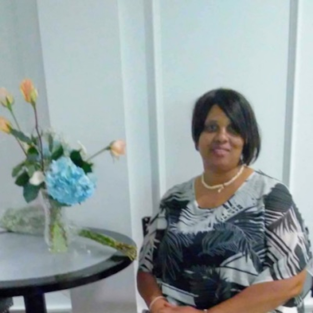 Meet your Posher, Ester miller